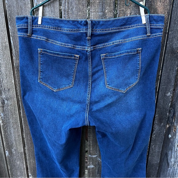 Torrid Luxe Slim Boot Jeans #11661101 Sz 20Tall - Picture 9 of 16